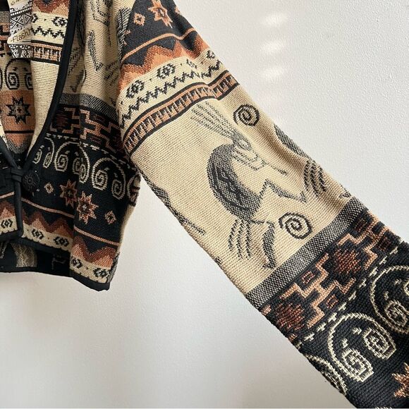 Flashback Aztec crop jacket Vintage tapestry jacket. One button closure Size M - Picture 4 of 6